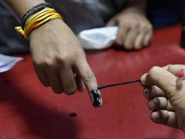 Banks have not received supply of ink despite requests by the lead district manager office in Gurgaon. (Sanjeev Verma/HT PHOTO) Banks have not received supply of ink despite requests by the lead district manager office in Gurgaon. (Sanjeev Verma/HT PHOTO)