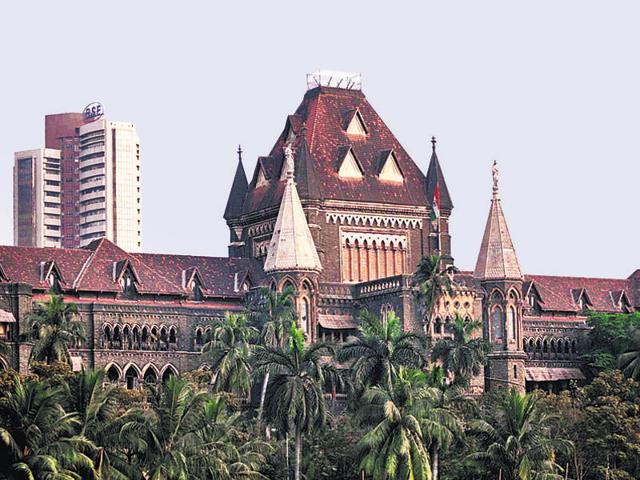 The Bombay high court on Monday sought the RBI’s response to a batch of petitions filed by co-operative banks on circulars related to demonetisation. (HT File Photo) The Bombay high court on Monday sought the RBI’s response to a batch of petitions filed by co-operative banks on circulars related to demonetisation. (HT File Photo)