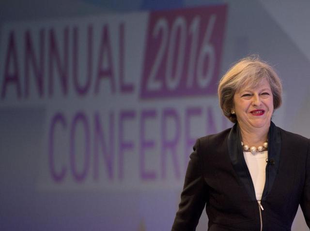 British Prime Minister Theresa May arrives to address delegates at the annual Confederation of British Industry (CBI) conference in central London on Monday. (AFP Photo) British Prime Minister Theresa May arrives to address delegates at the annual Confederation of British Industry (CBI) conference in central London on Monday. (AFP Photo)