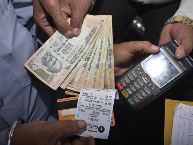 The move is initiated to ease the burden on banks and ATMs. (Sakib Ali/HT) The move is initiated to ease the burden on banks and ATMs. (Sakib Ali/HT)