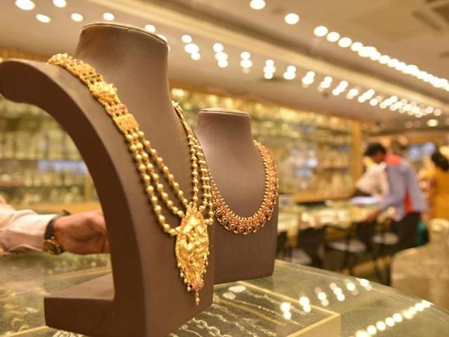 The government is likely to use the data on the amount of gold purchased in the last 11 days to boost its gold monetisation scheme.(Mint)