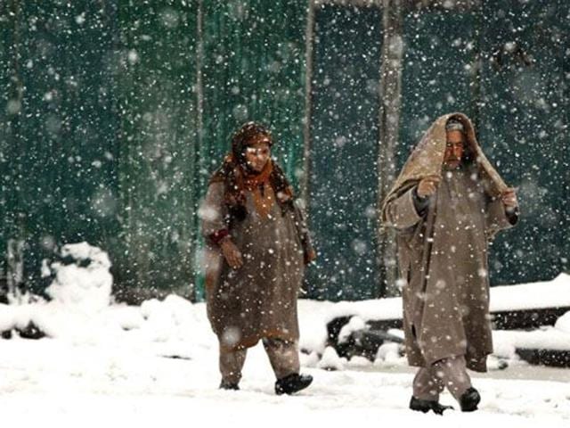 essay on winter in kashmiri language