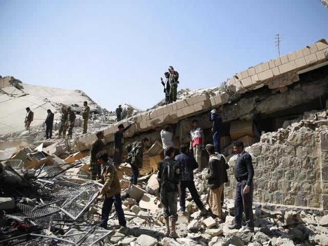 Yemen’s dominant Houthi movement launched Katyusha rockets into Saudi Arabia on Sunday. (REUTERS File Photo) Yemen’s dominant Houthi movement launched Katyusha rockets into Saudi Arabia on Sunday. (REUTERS File Photo)