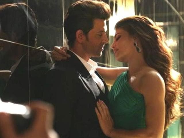 Hrithik Roshan and Jacqueline Fernandez recently shot for a television commercial together. The two actors had a great time shooting with each other. Hrithik Roshan and Jacqueline Fernandez recently shot for a television commercial together. The two actors had a great time shooting with each other.