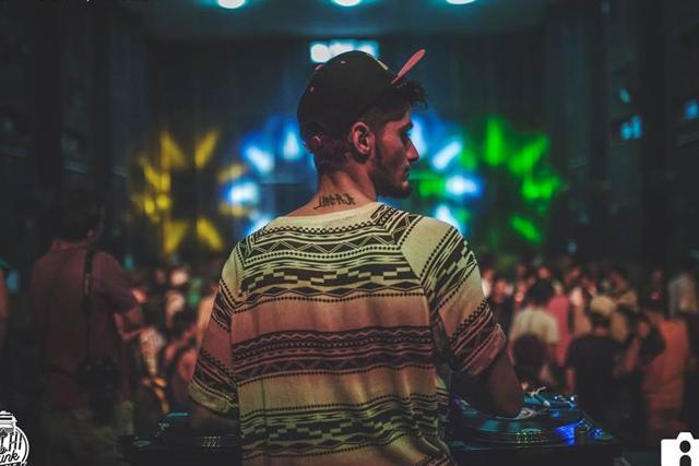 Organiser and hip hop artist Aastik Tewatia spinning his set at the festival last year. (Delhi Funk Circle) Organiser and hip hop artist Aastik Tewatia spinning his set at the festival last year. (Delhi Funk Circle)