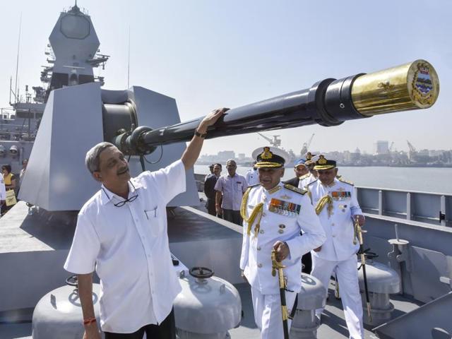 Defence minister Manohar Parrikar during the commissioning of the new warship.  (kunal patil/ht) 