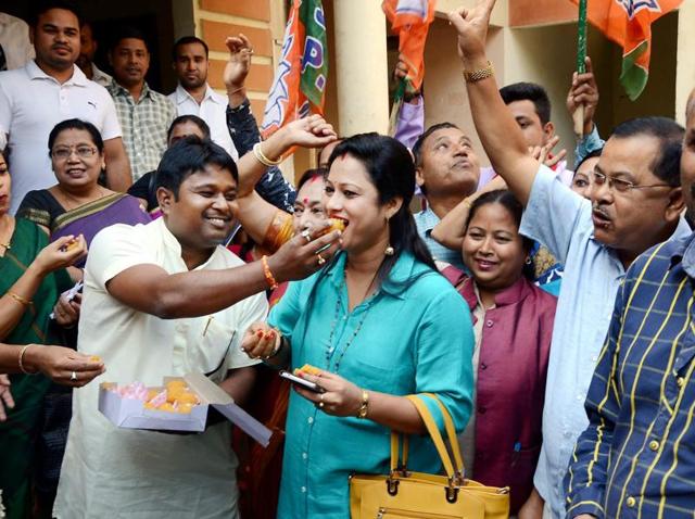 AIADMK cadres celebrate their party's victory of three assembly bypolls in front of Apollo Hospital where chief minister J Jayalalithaa is undergoing treatment, in Chennai on November 22, 2016. (PTI) AIADMK cadres celebrate their party's victory of three assembly bypolls in front of Apollo Hospital where chief minister J Jayalalithaa is undergoing treatment, in Chennai on November 22, 2016. (PTI)