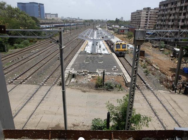 Railway Minister Suresh Prabhu is likely to inaugurate the suburban station. (Vidya Subramanian/Hindustan Times)