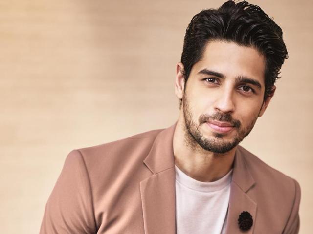 Sidharth Malhotra says that he made a ritual a couple of years ago to see a new city every year. Sidharth Malhotra says that he made a ritual a couple of years ago to see a new city every year.