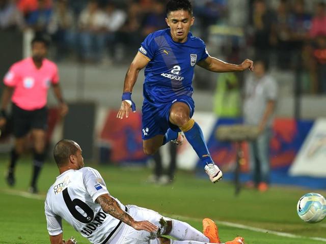 Sunil Chhetri (R), who plays for Mumbai City FC in the ISL and is skipper of I-League champions Bengaluru FC, feels a bigger Indian league could ensure more talent coming up through the system from places not traditionally known for football in the country.(AFP) Sunil Chhetri (R), who plays for Mumbai City FC in the ISL and is skipper of I-League champions Bengaluru FC, feels a bigger Indian league could ensure more talent coming up through the system from places not traditionally known for football in the country.(AFP)