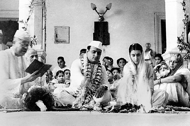 The marriage of Feroze Gandhi and Indira Nehru on August 2, 1942. At extreme right is Vijaya Lakshmi Pandit, sister of Nehru. The simple ceremony attended by many stalwarts of the Congress Party was solemnised by Pandit Lakshmi Dhar Shastri, a Sanskrit professor at Delhi University(Bettmann Archive/Getty)