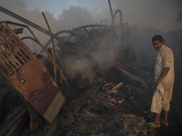 Close to 150 furniture shops were gutted in the fire at Jogeshwari. (Aalok Soni/HT photo) 