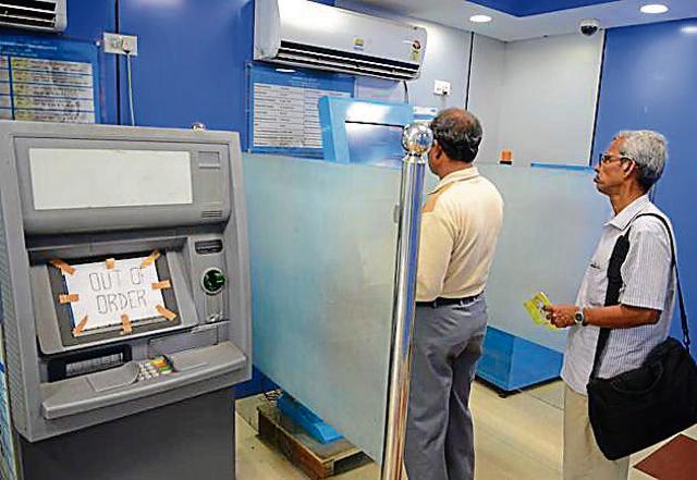 The demonetisation exercise has led to a surge in first-time debit card users.(AFP) The demonetisation exercise has led to a surge in first-time debit card users.(AFP)