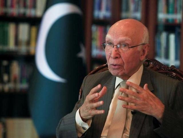 File photo of Pakistan's foreign policy chief Sartaj Aziz at the Organisation of Islamic Cooperation (OIC) foreign ministers’ meeting in Mecca on November 17, 2016. (AFP) File photo of Pakistan's foreign policy chief Sartaj Aziz at the Organisation of Islamic Cooperation (OIC) foreign ministers’ meeting in Mecca on November 17, 2016. (AFP)