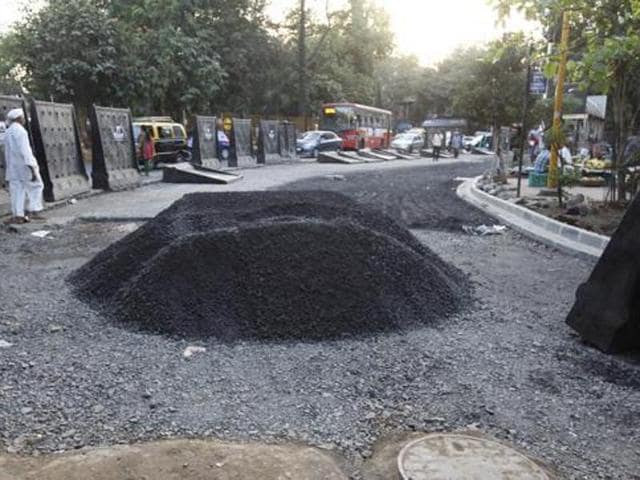 More than 300 roads have been taken up for repairs in the city and majority of these were tendered to the 16 contractors named in the second road report.(File photo for representation) More than 300 roads have been taken up for repairs in the city and majority of these were tendered to the 16 contractors named in the second road report.(File photo for representation)