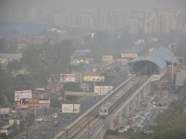 Air pollution is a major concern for Kaushambi residents.(Sakib Ali/HT File) Air pollution is a major concern for Kaushambi residents.(Sakib Ali/HT File)