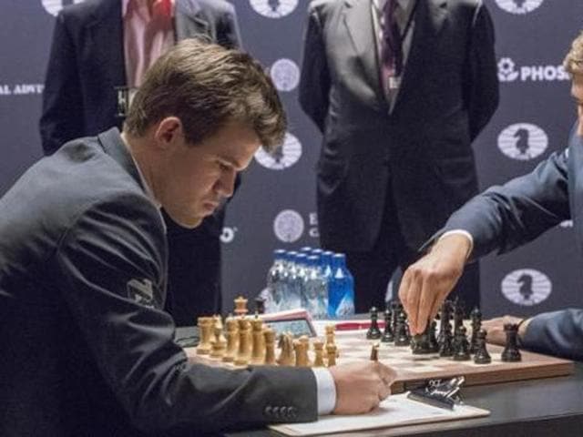 Chess game: Kramnik x Carlsen