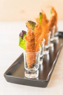 Fried prawns taste best when served with tartare dip. (Shutterstock) Fried prawns taste best when served with tartare dip. (Shutterstock)