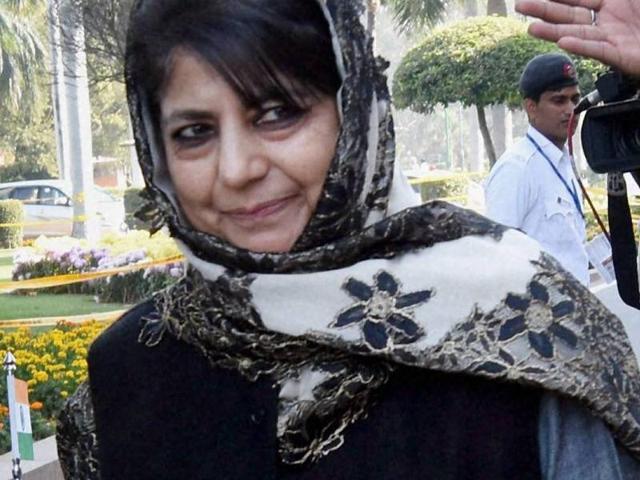 Jammu and Kashmir chief minister Mehbooba Mufti meets with Prime Minister Narendra Modi on November 28, 2016.(HT Photo) Jammu and Kashmir chief minister Mehbooba Mufti meets with Prime Minister Narendra Modi on November 28, 2016.(HT Photo)