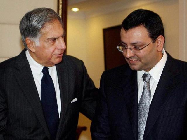 File photo of Ratan Tata with Cyrus Mistry.(PTI)