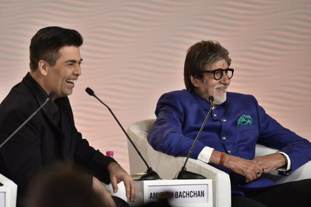 Amitabh Bachchan in conversation with Karan Johar at the HTLS 2016. (Gurinder Osan/HT Photo)