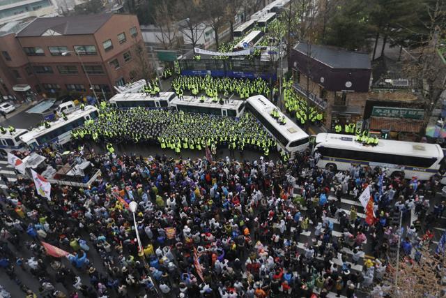 South Korean protesters stage a rally calling for President Park Geun-hye to step down. (AP File Photo) South Korean protesters stage a rally calling for President Park Geun-hye to step down. (AP File Photo)