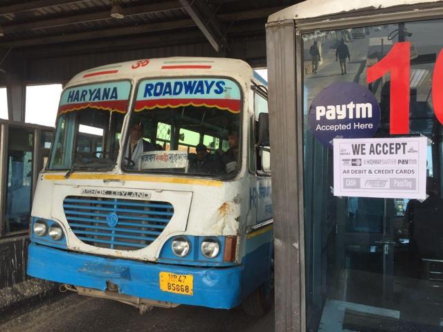 A Haryana roadways bus at the toll plaza in Gurgaon. (Parveen Kumar/ HT Photo)