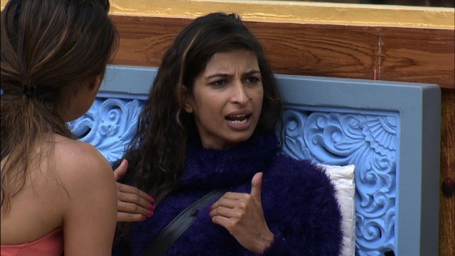 Nitibha and Lopa tried their best to apologise to her but Priyanka refused saying “mai nahi le rahi aapki sorry”. (Colors) Nitibha and Lopa tried their best to apologise to her but Priyanka refused saying “mai nahi le rahi aapki sorry”. (Colors)