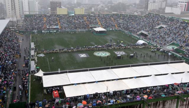 The coffins of victims of the plane crash in Colombia arrive at the Arena Conda stadium in Chapeco, Brazil. (REUTERS) The coffins of victims of the plane crash in Colombia arrive at the Arena Conda stadium in Chapeco, Brazil. (REUTERS)