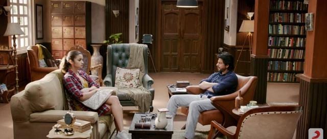 Alia and SRK in a still from Dear Zindagi.