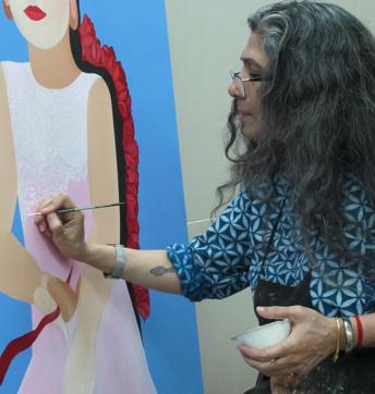 Artist Rekha Rodwittiya (Photo courtesy: Sakshi Gallery) Artist Rekha Rodwittiya (Photo courtesy: Sakshi Gallery)