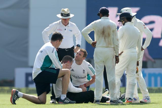 Umpire Paul Reiffel walked off the field after he was hit on the back of the head by a loopy throw from square leg. (BCCI)