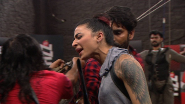 Bani is angry at Swamiji. (Colors)