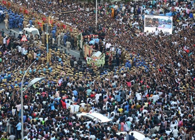 Jayalalithaa's funeral mass rally at Marina beach in Chennai. (Vanne Srinivasulu/HT Photo) Jayalalithaa's funeral mass rally at Marina beach in Chennai. (Vanne Srinivasulu/HT Photo)