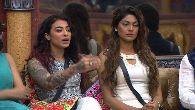 Bani and Lopa question Gaurav. (Colors)