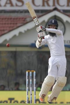 Moeen Ali pulled a short one from Umesh Yadav straight to Ravindra Jadeja at square leg. (BCCI)