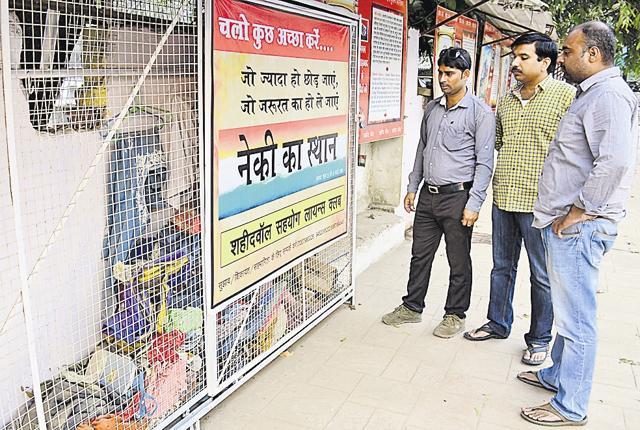 Wall of Kindness at Civil Lines in Allahabad (Anil Kumar Maurya/Hindustan Times) Wall of Kindness at Civil Lines in Allahabad (Anil Kumar Maurya/Hindustan Times)