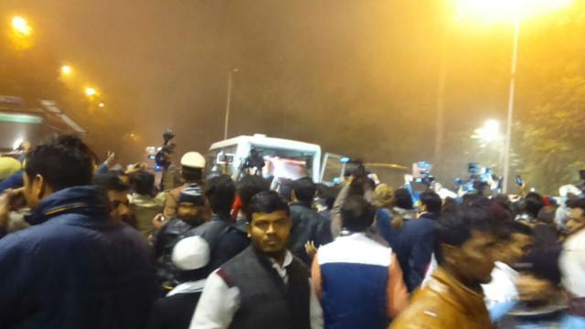Supporters and press personnel at 5 Kalidas Marg where the chief minister’s official residence-cum-office is located. Policemen and fire engines were deployed at the spot. (Pawan Dixit/HT Photo) Supporters and press personnel at 5 Kalidas Marg where the chief minister’s official residence-cum-office is located. Policemen and fire engines were deployed at the spot. (Pawan Dixit/HT Photo)
