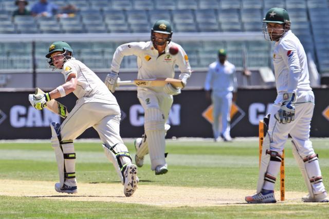 Steven Smith and Mitchell Starc shared a magnificent 154-run stand to help Australia reach their highest score in Tests against Pakistan. (AFP) Steven Smith and Mitchell Starc shared a magnificent 154-run stand to help Australia reach their highest score in Tests against Pakistan. (AFP)