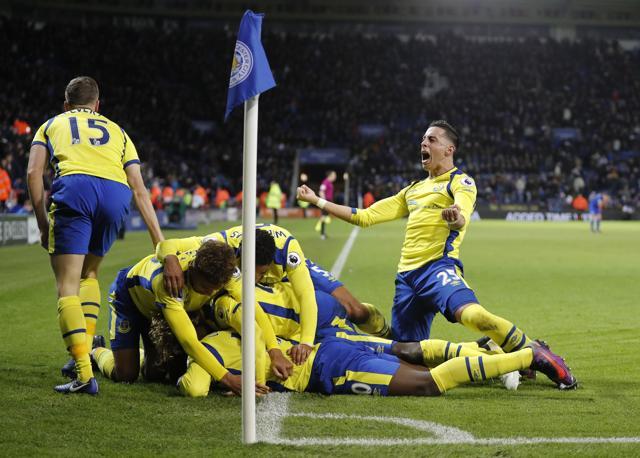 Everton's Romelu Lukaku celebrates scoring their second goal with Ramiro Funes Mori and teammates. (REUTERS) Everton's Romelu Lukaku celebrates scoring their second goal with Ramiro Funes Mori and teammates. (REUTERS)