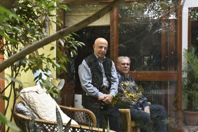 (L-R) Lalit and Deepak Nirula, former owners of Nirula's, made burgers a reason to visit India’s capital. “McDonald’s came to India because they were assured of a market. We were selling 4,000 burgers a day,” says Lalit. (Saumya Khandelwal/HT) (L-R) Lalit and Deepak Nirula, former owners of Nirula's, made burgers a reason to visit India’s capital. “McDonald’s came to India because they were assured of a market. We were selling 4,000 burgers a day,” says Lalit. (Saumya Khandelwal/HT)