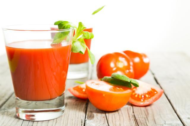 “Tomato soothes the stomach and triggers enzymes in the liver too,” says chef Vicky Ratnani of Korner House. (Getty Images/iStockphoto) “Tomato soothes the stomach and triggers enzymes in the liver too,” says chef Vicky Ratnani of Korner House. (Getty Images/iStockphoto)