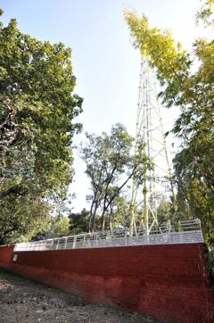 A newly constructed boundary wall in a Sector 3 house where two persons had climbed a tower. (Ravi Kumar/HT Photo) A newly constructed boundary wall in a Sector 3 house where two persons had climbed a tower. (Ravi Kumar/HT Photo)