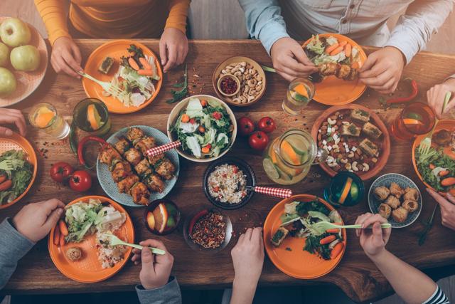 Use smaller plates and pay attention to colour. (Shutterstock) Use smaller plates and pay attention to colour. (Shutterstock)