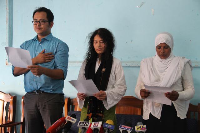 Irom Sharmila taking oath of allegiance. (leivon Jimmy/Hindustan Times) Irom Sharmila taking oath of allegiance. (leivon Jimmy/Hindustan Times)