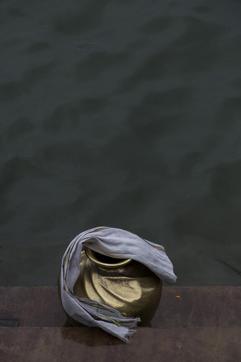“To my mind, it represents the cycle of life. You go to the ghats to pray, to bathe but that is also where bodies are burnt,” says the photographer of Varanasi. (Dinesh Khanna)