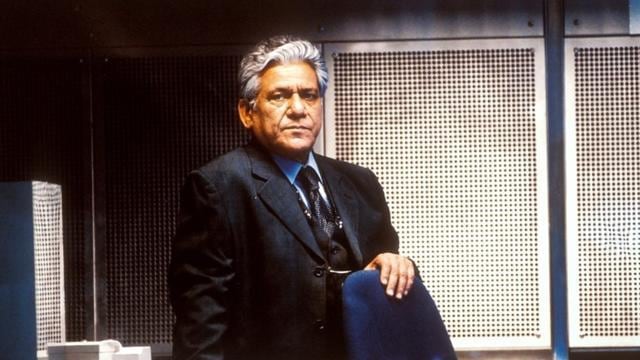 Om Puri played the role of Bakhland, a company owner. Om Puri played the role of Bakhland, a company owner.