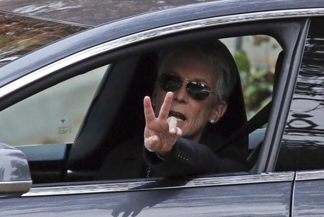 Jamie Lee Curtis leaves the memorial service. (AP)