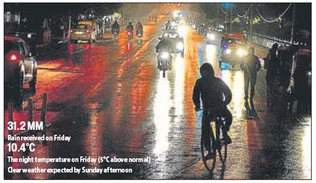 The road opposite Sukhna Lake. (HT Photo)