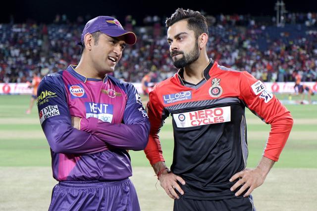 Rising Pune Supergiants captain Mahendra Singh Dhoni and Virat Kohli, captain of Royal Challengers Bangalore, during an IPL 2016 in Pune. (BCCI)
